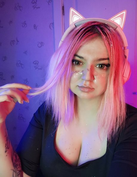 Anya Spy erwachsene schöne fotos