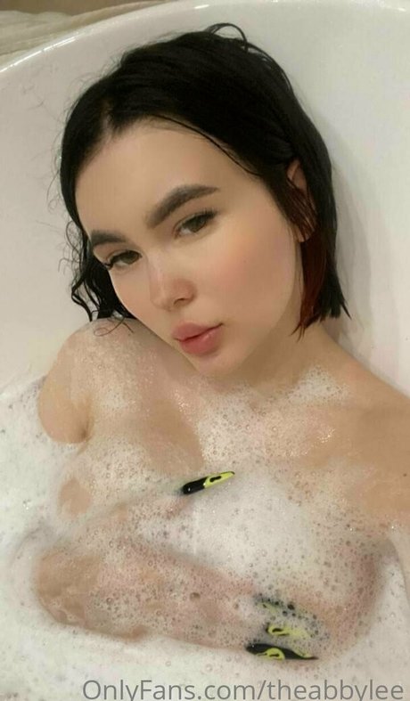 asissska schöne akt fotos