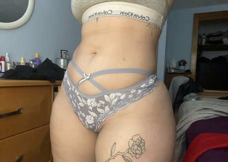 Lucindeira beste nacktheit archiv