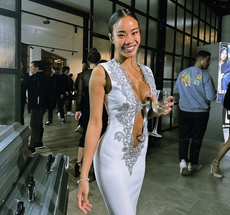 Nona Sobo nacktheit akt bilder