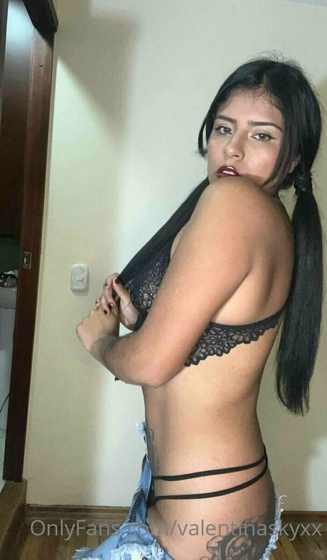 valentinaskyxx schöne nackte galerien