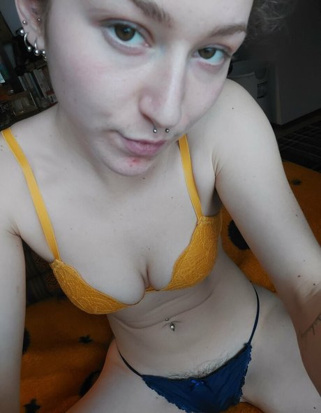 acgini erotische exklusive bilder