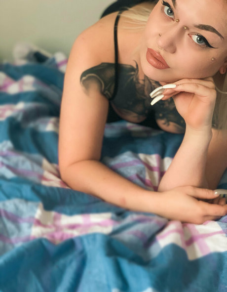 bat gyal top sexy galerie