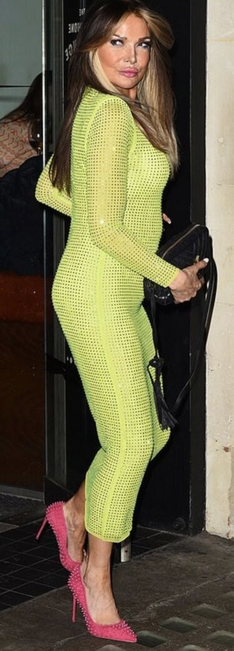 Lizzie Cundy nacktheit xxx archiv