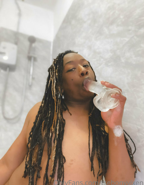 tsebonyvixen model xxx bilder