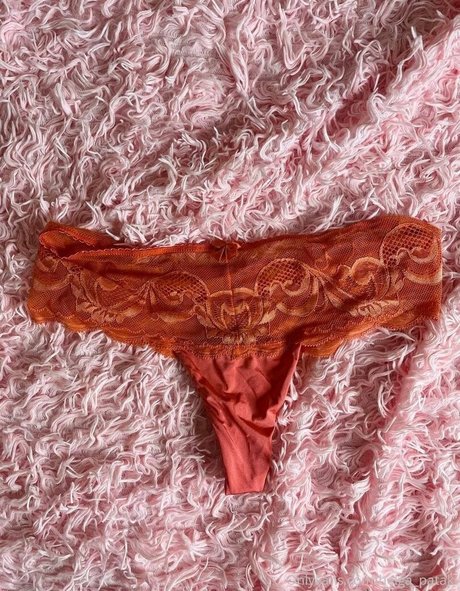 helga pataki exklusive nacktheit bilder