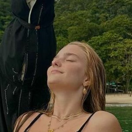 Isa Milan porno xxx fotos