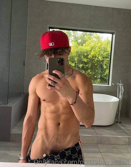 prettyboyaedan perfekte nackten bilder