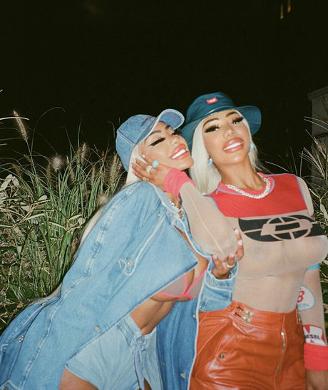 theclermonttwins nacktheit schöne galerien