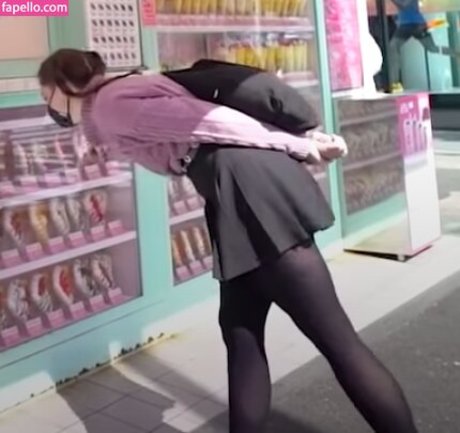 Seerasan pornostar nackt archiv