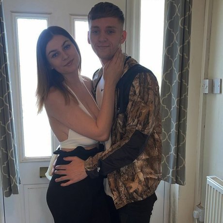 Chloe Louise Thomas kunst pornografische galerien