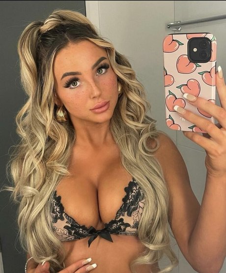 Beth Amelia erotische nackt fotos