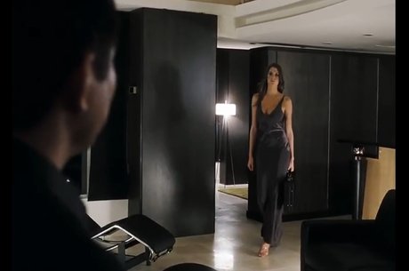 Nadia Fares xxx nacktheit galerien