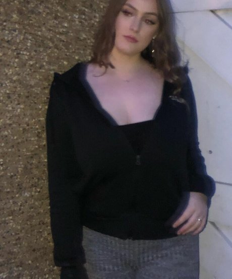 Lydia B perfekte erwachsene foto