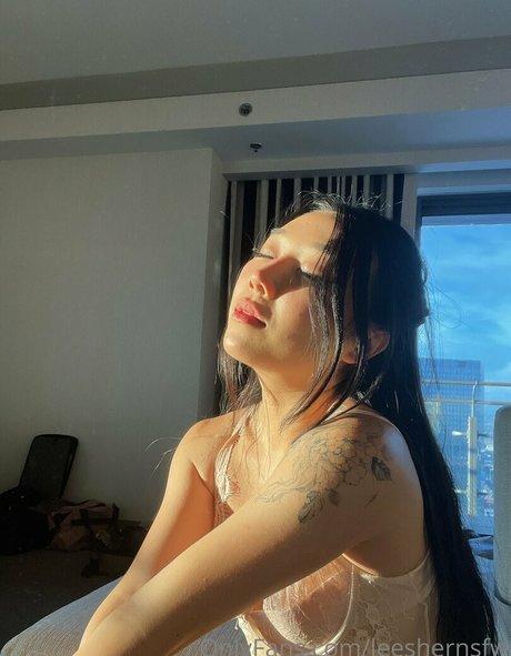 leeshernsfw pornostar schöne foto