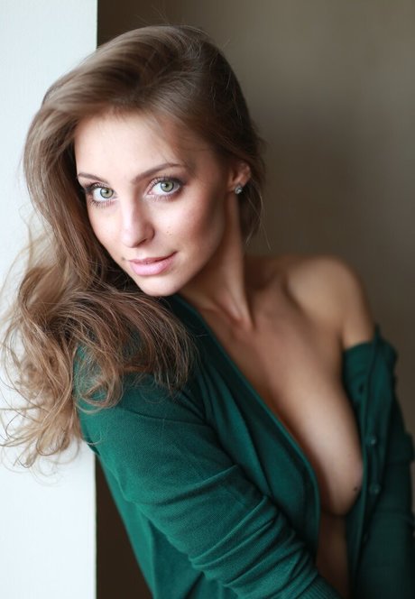 Anastasiya Peredistova pornostar exklusive foto