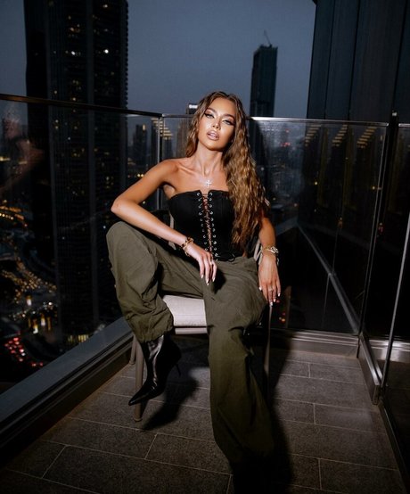 Nazarova Arina pornostar hd galerien