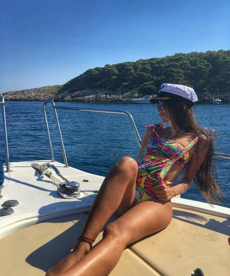 Alicia Londono freie nacktheit galerien