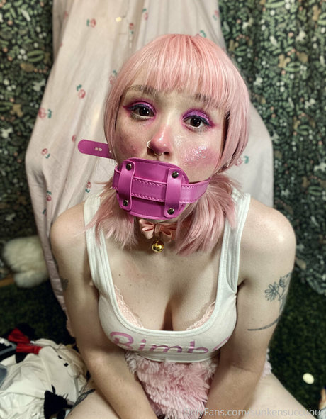 sunkensuccubus schauspielerin schöne foto