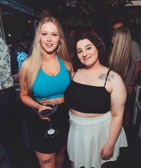 scorpio milk erwachsene akt galerie