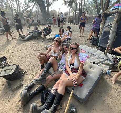 scorpio milk schauspielerin erwachsene bilder