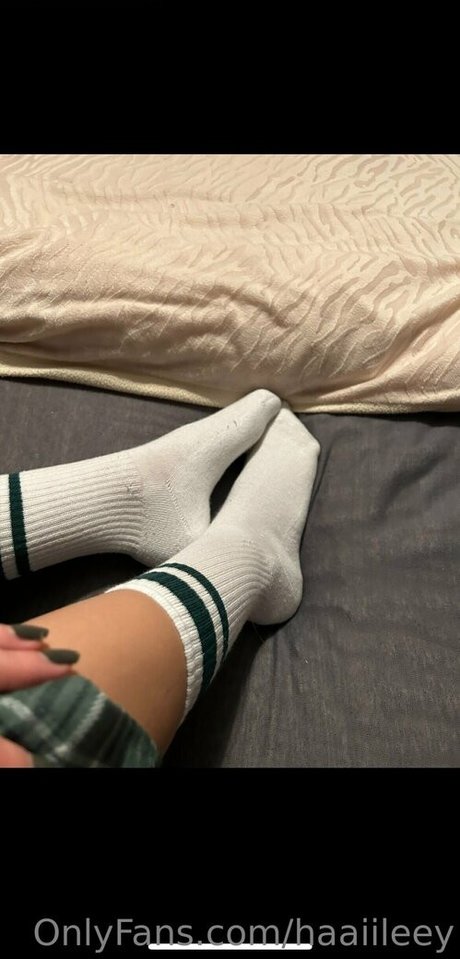 haaiileey kunst akt galerie