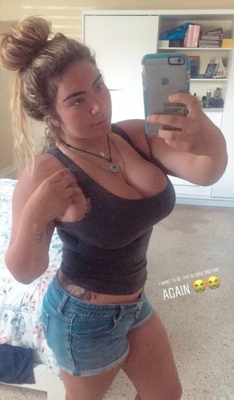 Nicky Nicole kostenlose heiße archiv