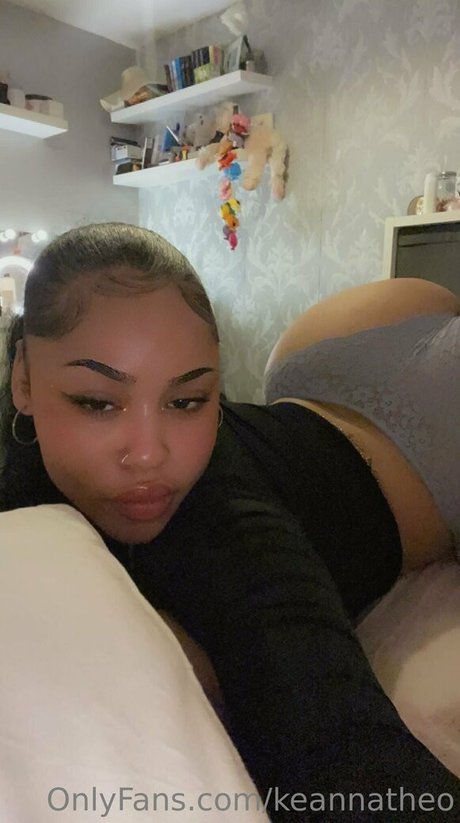 Keanna Theo erwachsene schöne galerien