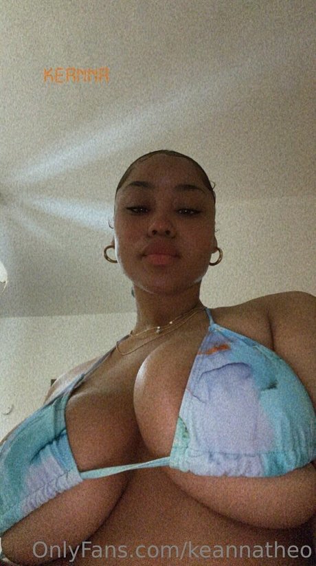 Keanna Theo schauspielerin kunst galerie