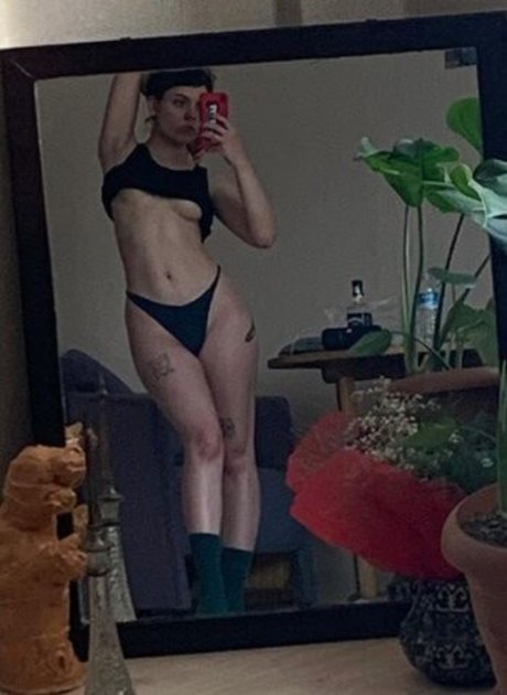 Aiyshe erotische nackten foto