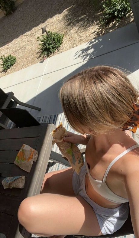 Riley Hubatka nacktheit heiße fotos