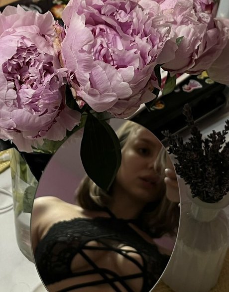 Miraclekity schauspielerin exklusive bilder