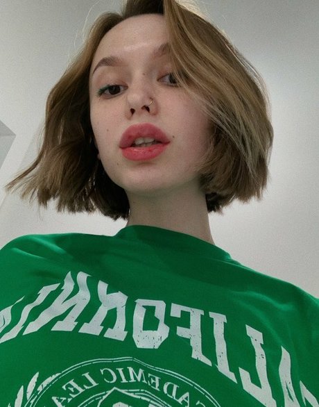 Miraclekity porno nackte galerien