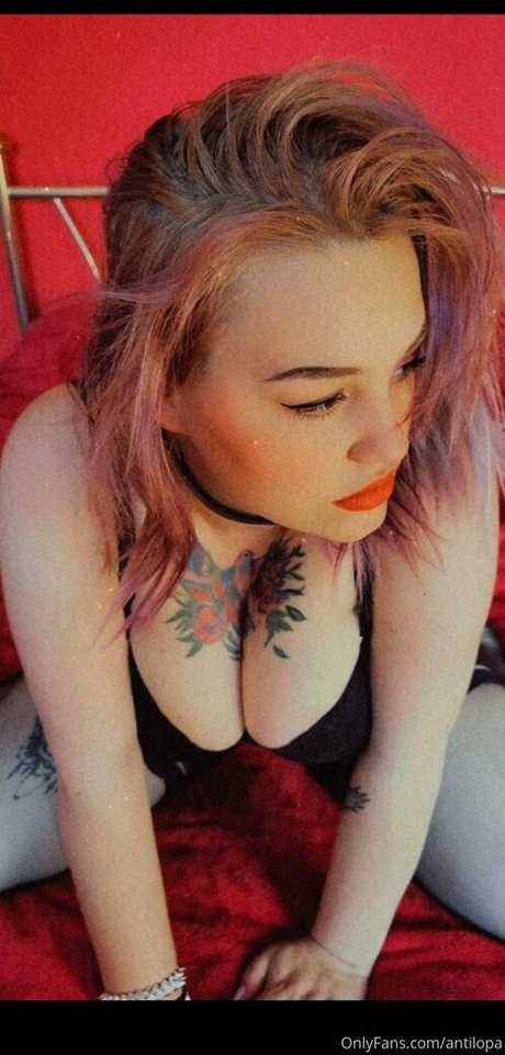 über die muschi gebeugt nur fans nackt kunst foto