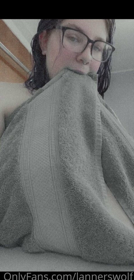 lannerswolf schauspielerin sexy foto