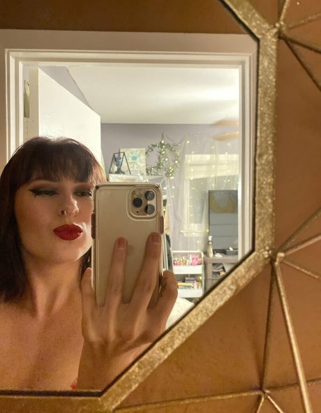 c reign pornostar sexy foto