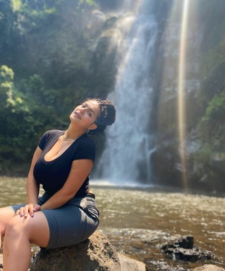 Noam L perfekte heiße archiv