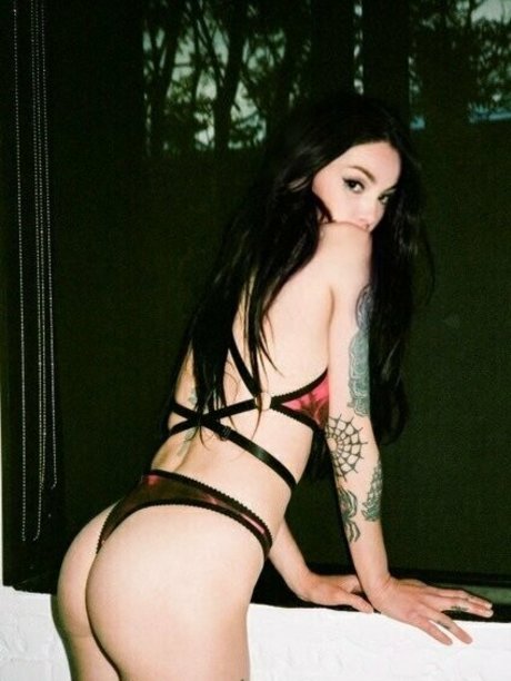 vikkiblowsie2 pornostar kunst archiv