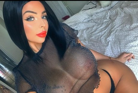 Kahina top sex fotos