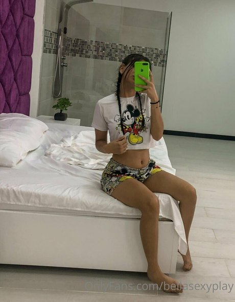 BellaSexyPlay nacktheit hübsche galerien