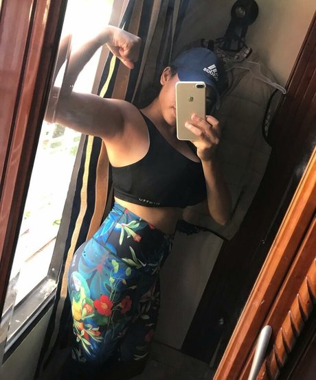 Karen Garcia model akt galerien