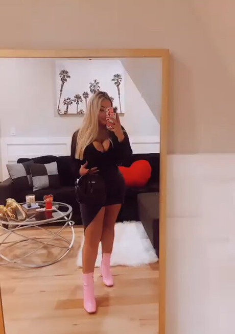 Tatiana Gianacopoulos freie nackt foto