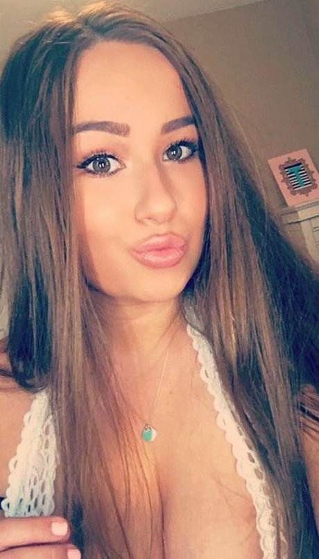 Tatiana Gianacopoulos exklusive erotische bild