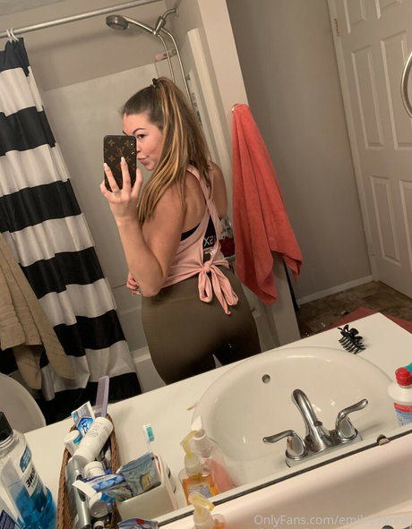 Emilayyy Babayy nackt galerien