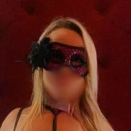 Loira Do Corno exklusive kostenlose fotos