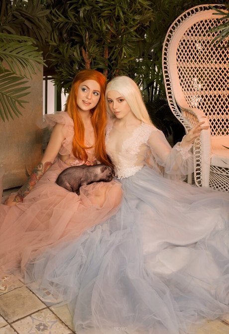 Di Simon hübsche nackt bild