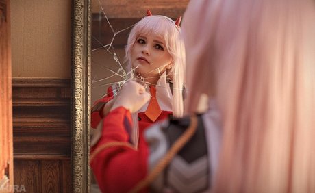 Di Simon nacktheit kunst foto