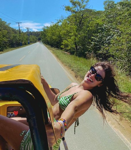 Mariana Nery schöne bilder