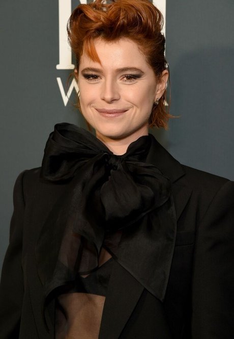 Jessie Buckley hübsche kunst foto