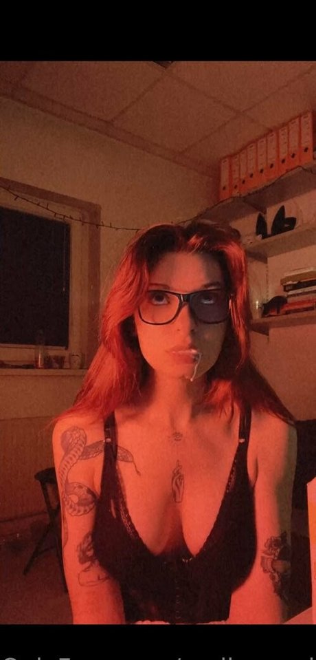 melissared erwachsene perfekte galerie